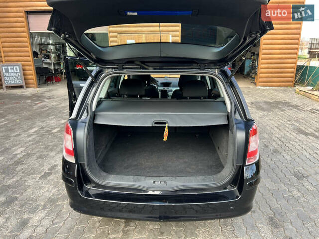 Черный Опель Астра, объемом двигателя 1.69 л и пробегом 192 тыс. км за 5900 $, фото 15 на Automoto.ua