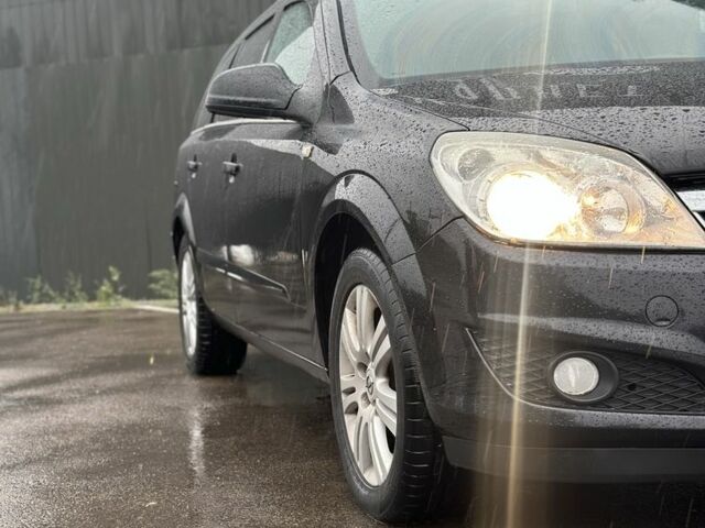 Чорний Опель Астра, об'ємом двигуна 1.6 л та пробігом 212 тис. км за 6300 $, фото 5 на Automoto.ua