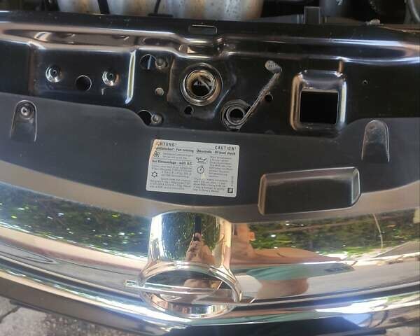 Черный Опель Астра, объемом двигателя 1.6 л и пробегом 205 тыс. км за 5700 $, фото 10 на Automoto.ua