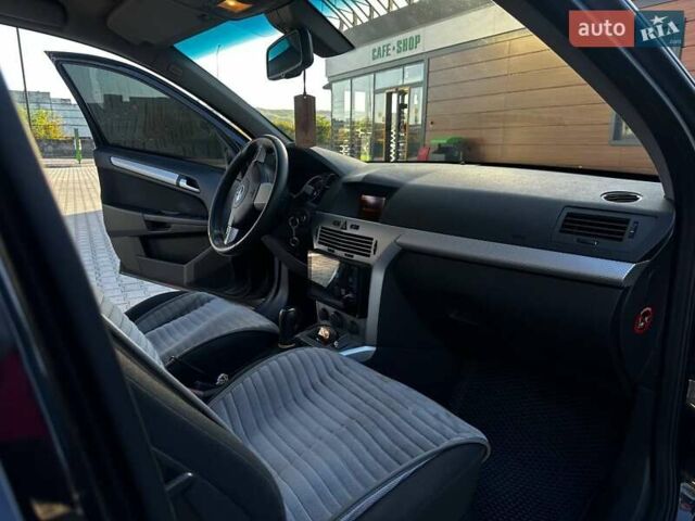 Чорний Опель Астра, об'ємом двигуна 1.6 л та пробігом 275 тис. км за 6900 $, фото 13 на Automoto.ua