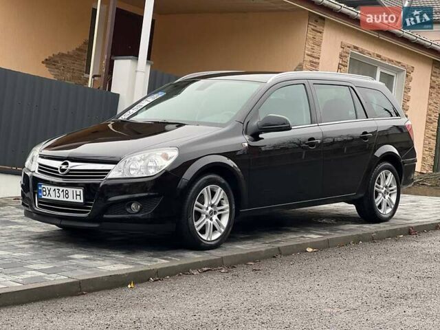 Черный Опель Астра, объемом двигателя 1.6 л и пробегом 199 тыс. км за 6499 $, фото 7 на Automoto.ua