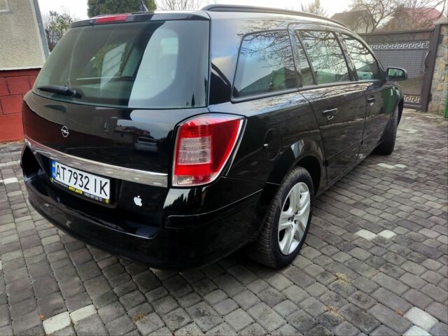 Черный Опель Астра, объемом двигателя 1.6 л и пробегом 220 тыс. км за 5800 $, фото 3 на Automoto.ua