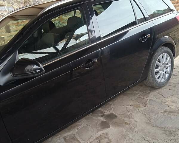 Черный Опель Астра, объемом двигателя 1.6 л и пробегом 168 тыс. км за 5400 $, фото 4 на Automoto.ua