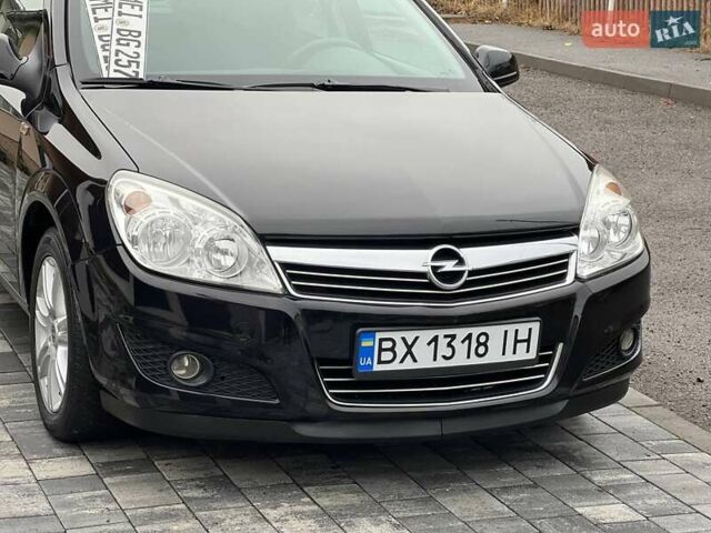 Черный Опель Астра, объемом двигателя 1.6 л и пробегом 199 тыс. км за 6499 $, фото 12 на Automoto.ua