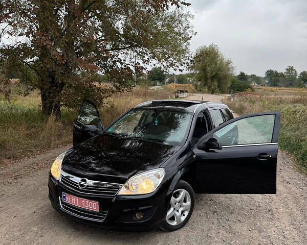 Черный Опель Астра, объемом двигателя 1.6 л и пробегом 230 тыс. км за 5750 $, фото 11 на Automoto.ua