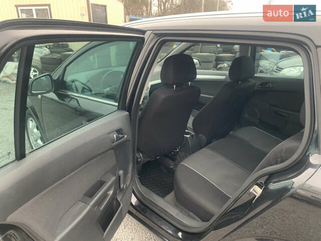 Черный Опель Астра, объемом двигателя 1.6 л и пробегом 232 тыс. км за 5500 $, фото 18 на Automoto.ua