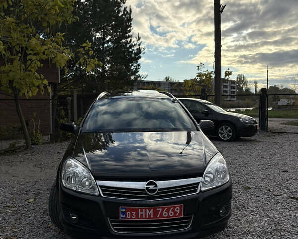Опель Астра 2009 у Белой Церкве на Automoto.ua Чорний Опель Астра, об'ємом двигуна 1.6 л та пробігом 240 тис. км за 5900 $, фото 3 на Automoto.ua