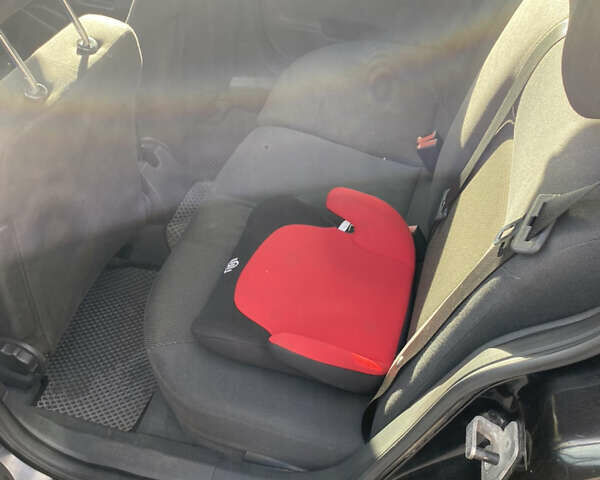 Опель Астра 2009 у Кропивницькому (Кіровограді) на Automoto.ua Чорний Опель Астра, об'ємом двигуна 1.36 л та пробігом 258 тис. км за 5500 $, фото 6 на Automoto.ua