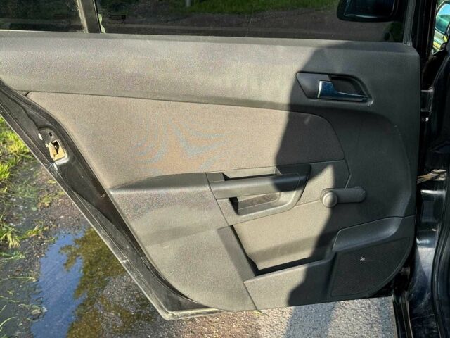 Черный Опель Астра, объемом двигателя 1.6 л и пробегом 219 тыс. км за 4510 $, фото 19 на Automoto.ua