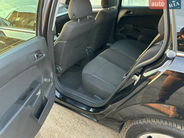 Черный Опель Астра, объемом двигателя 1.6 л и пробегом 217 тыс. км за 6200 $, фото 13 на Automoto.ua