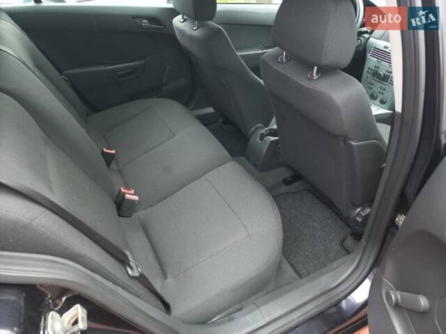 Чорний Опель Астра, об'ємом двигуна 1.8 л та пробігом 200 тис. км за 5750 $, фото 62 на Automoto.ua