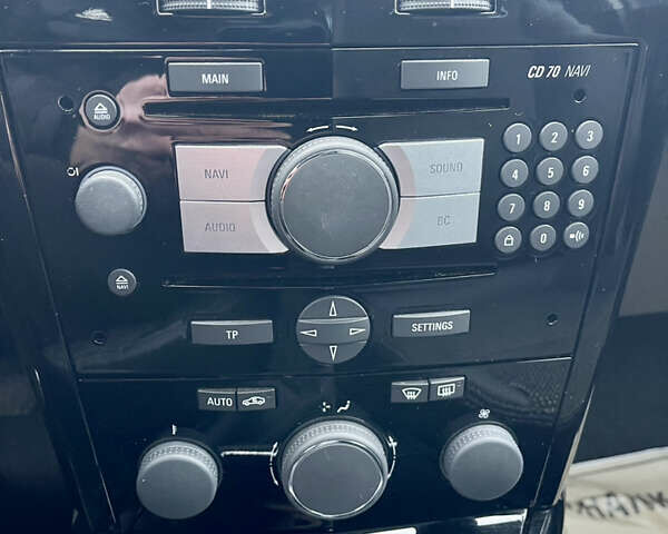 Черный Опель Астра, объемом двигателя 1.6 л и пробегом 148 тыс. км за 6300 $, фото 38 на Automoto.ua