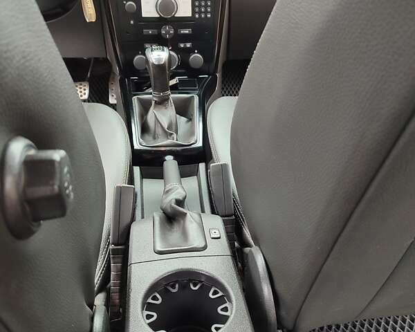 Черный Опель Астра, объемом двигателя 1.8 л и пробегом 225 тыс. км за 6800 $, фото 28 на Automoto.ua