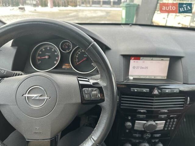 Чорний Опель Астра, об'ємом двигуна 1.6 л та пробігом 277 тис. км за 4700 $, фото 5 на Automoto.ua