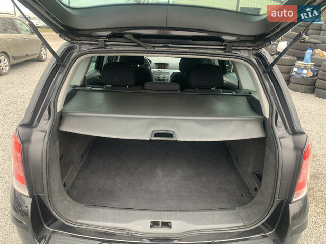 Черный Опель Астра, объемом двигателя 1.6 л и пробегом 232 тыс. км за 5500 $, фото 16 на Automoto.ua