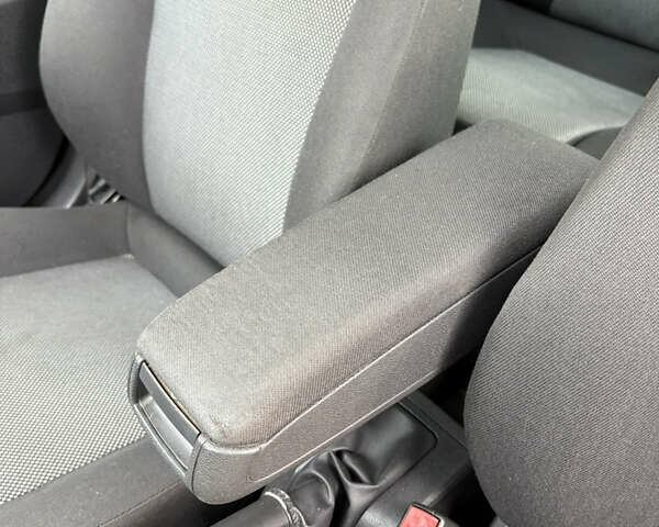 Опель Астра 2009 в Белой Церкве на Automoto.ua Черный Опель Астра, объемом двигателя 1.6 л и пробегом 240 тыс. км за 6000 $, фото 30 на Automoto.ua