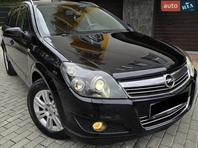 Черный Опель Астра, объемом двигателя 1.7 л и пробегом 224 тыс. км за 5650 $, фото 14 на Automoto.ua