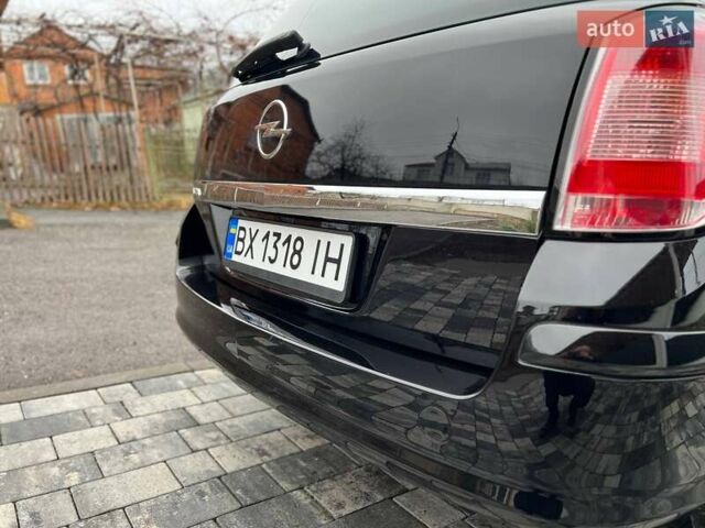 Черный Опель Астра, объемом двигателя 1.6 л и пробегом 199 тыс. км за 6499 $, фото 27 на Automoto.ua