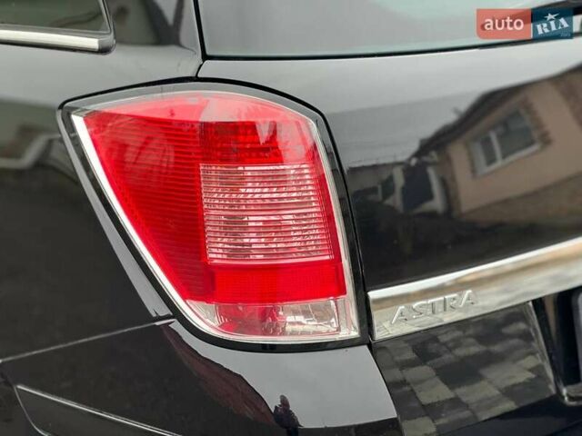 Черный Опель Астра, объемом двигателя 1.6 л и пробегом 199 тыс. км за 6499 $, фото 25 на Automoto.ua