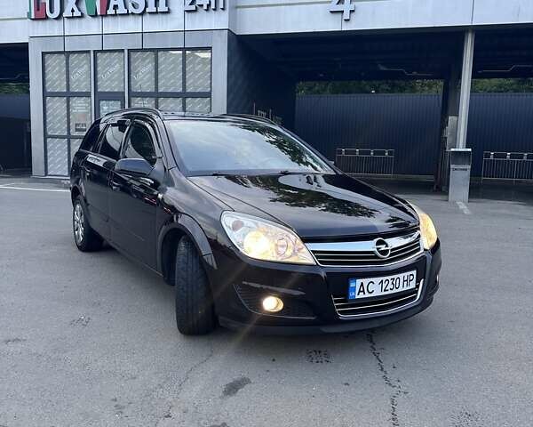 Черный Опель Астра, объемом двигателя 1.6 л и пробегом 208 тыс. км за 6500 $, фото 18 на Automoto.ua