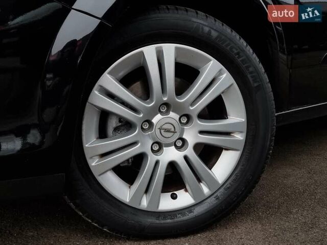 Черный Опель Астра, объемом двигателя 1.6 л и пробегом 247 тыс. км за 6299 $, фото 5 на Automoto.ua