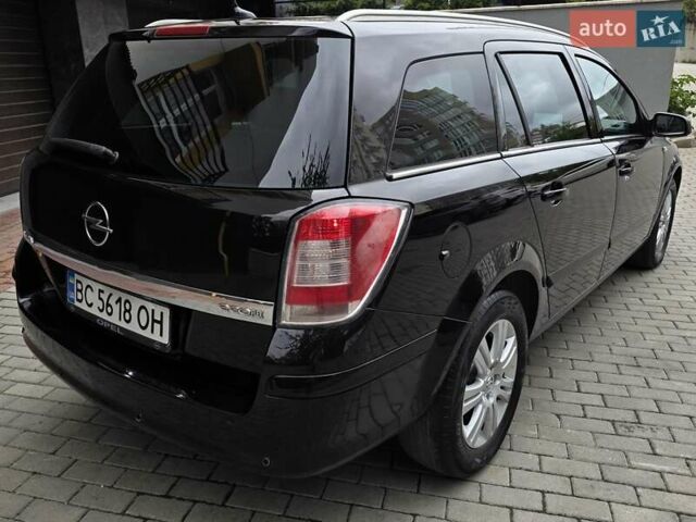 Черный Опель Астра, объемом двигателя 1.7 л и пробегом 224 тыс. км за 5599 $, фото 9 на Automoto.ua