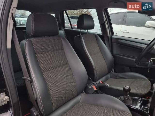 Черный Опель Астра, объемом двигателя 1.6 л и пробегом 247 тыс. км за 6299 $, фото 51 на Automoto.ua