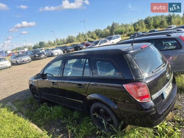 Черный Опель Астра, объемом двигателя 1.6 л и пробегом 200 тыс. км за 4900 $, фото 5 на Automoto.ua