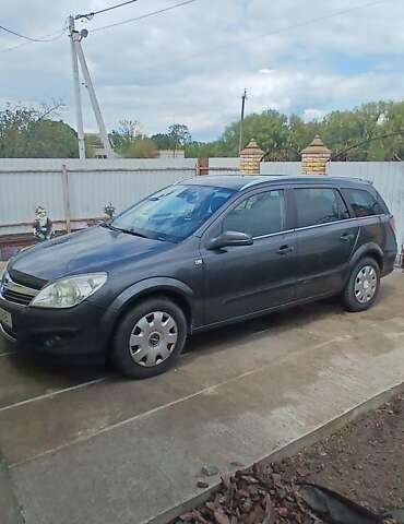 Черный Опель Астра, объемом двигателя 1.8 л и пробегом 164 тыс. км за 5500 $, фото 55 на Automoto.ua