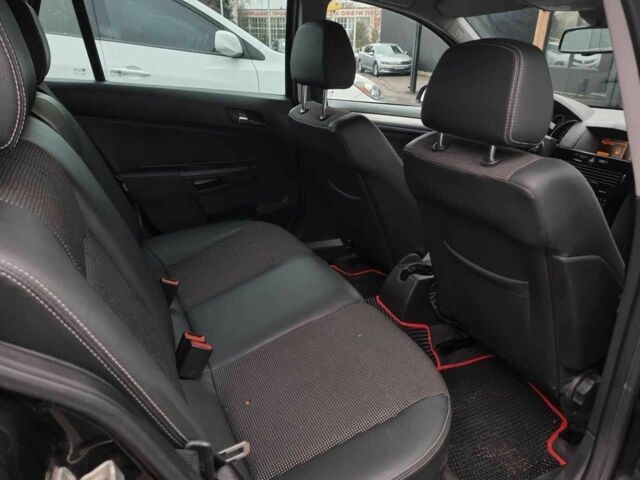 Черный Опель Астра, объемом двигателя 1.6 л и пробегом 247 тыс. км за 6299 $, фото 15 на Automoto.ua