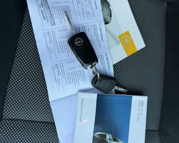 Черный Опель Астра, объемом двигателя 1.6 л и пробегом 162 тыс. км за 6300 $, фото 149 на Automoto.ua