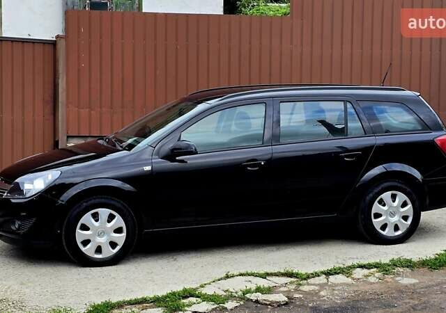 Черный Опель Астра, объемом двигателя 1.6 л и пробегом 238 тыс. км за 6299 $, фото 31 на Automoto.ua