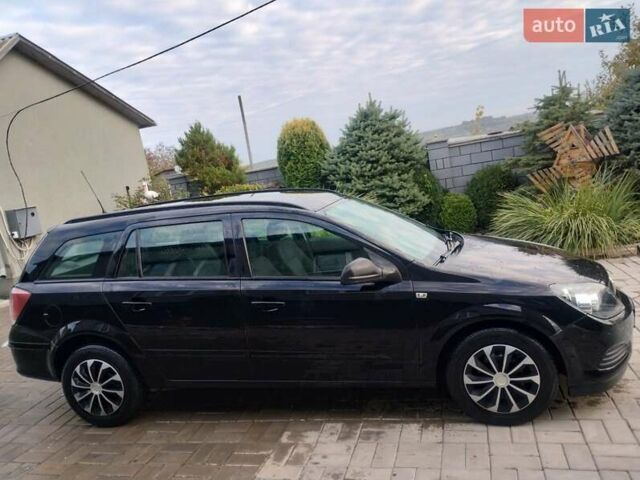 Черный Опель Астра, объемом двигателя 1.69 л и пробегом 308 тыс. км за 4500 $, фото 3 на Automoto.ua