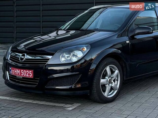 Черный Опель Астра, объемом двигателя 1.6 л и пробегом 160 тыс. км за 6200 $, фото 4 на Automoto.ua