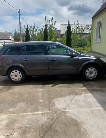 Черный Опель Астра, объемом двигателя 1.8 л и пробегом 164 тыс. км за 5500 $, фото 52 на Automoto.ua