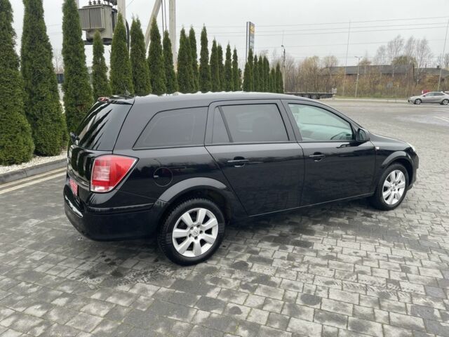 Черный Опель Астра, объемом двигателя 1.6 л и пробегом 260 тыс. км за 5550 $, фото 6 на Automoto.ua