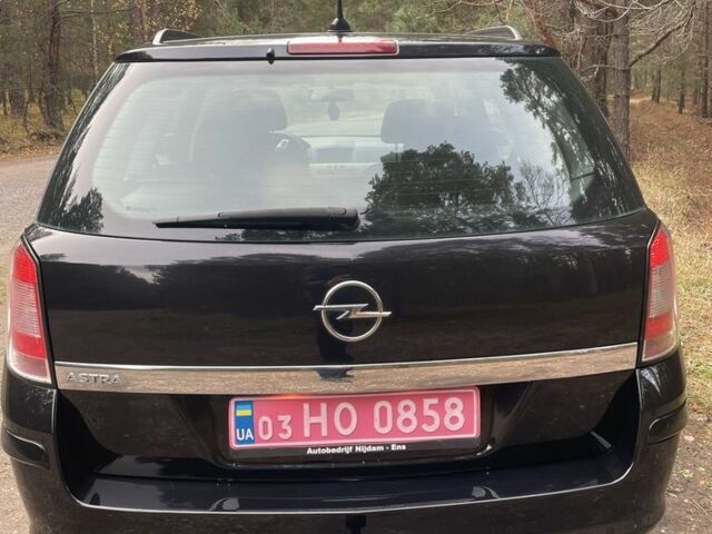 Чорний Опель Астра, об'ємом двигуна 1.6 л та пробігом 191 тис. км за 6100 $, фото 2 на Automoto.ua