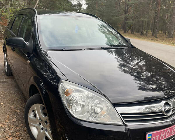 Черный Опель Астра, объемом двигателя 1.6 л и пробегом 191 тыс. км за 5999 $, фото 3 на Automoto.ua