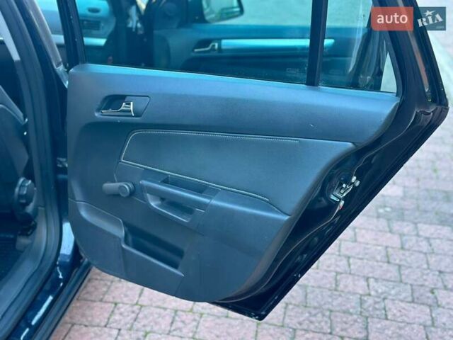 Черный Опель Астра, объемом двигателя 1.9 л и пробегом 310 тыс. км за 5500 $, фото 34 на Automoto.ua