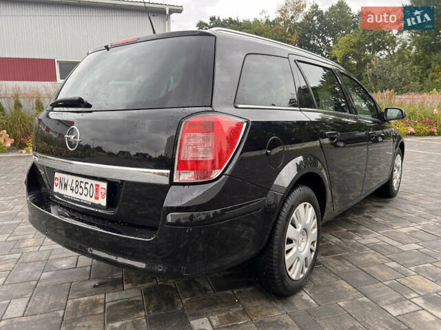 Чорний Опель Астра, об'ємом двигуна 1.6 л та пробігом 255 тис. км за 5550 $, фото 3 на Automoto.ua