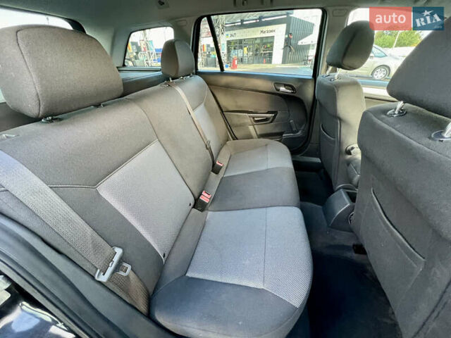 Опель Астра 2010 в Дубно на Automoto.ua Черный Опель Астра, объемом двигателя 1.6 л и пробегом 218 тыс. км за 5700 $, фото 54 на Automoto.ua