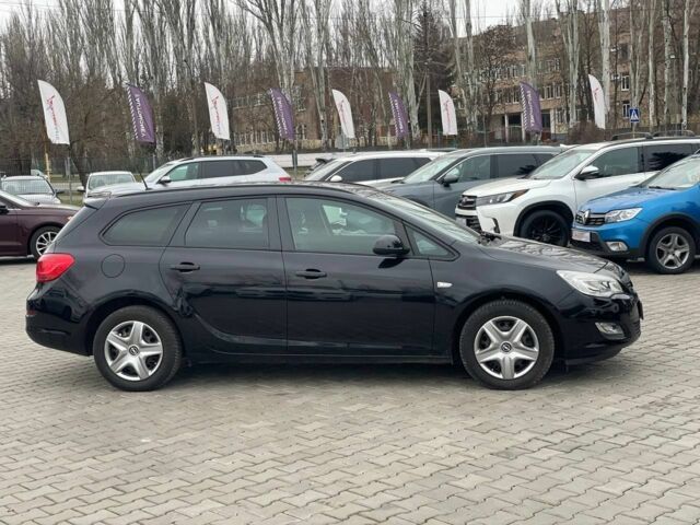 Черный Опель Астра, объемом двигателя 1.6 л и пробегом 172 тыс. км за 8600 $, фото 7 на Automoto.ua