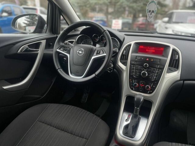 Черный Опель Астра, объемом двигателя 1.6 л и пробегом 172 тыс. км за 8600 $, фото 16 на Automoto.ua