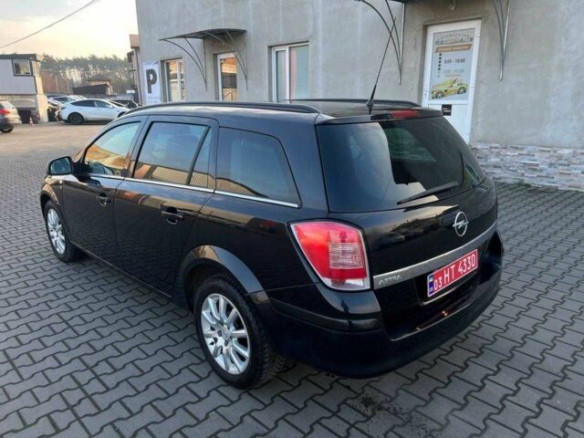Черный Опель Астра, объемом двигателя 1.6 л и пробегом 219 тыс. км за 5400 $, фото 3 на Automoto.ua