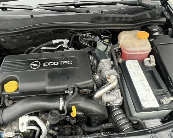 Черный Опель Астра, объемом двигателя 1.7 л и пробегом 264 тыс. км за 5799 $, фото 58 на Automoto.ua