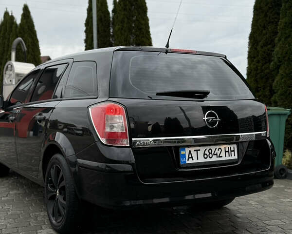 Чорний Опель Астра, об'ємом двигуна 1.6 л та пробігом 219 тис. км за 6200 $, фото 2 на Automoto.ua