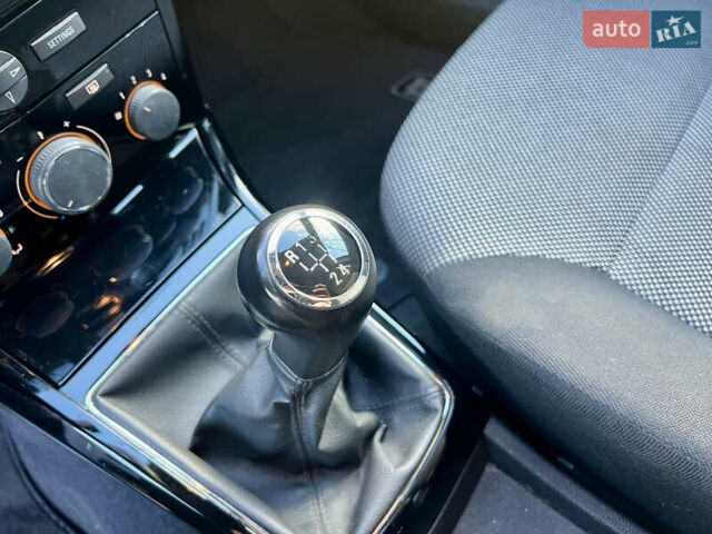 Опель Астра 2010 в Дубно на Automoto.ua Черный Опель Астра, объемом двигателя 1.6 л и пробегом 218 тыс. км за 5700 $, фото 44 на Automoto.ua