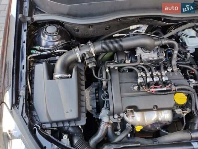 Чорний Опель Астра, об'ємом двигуна 1.4 л та пробігом 215 тис. км за 5900 $, фото 24 на Automoto.ua