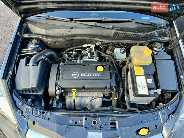 Опель Астра 2010 в Дубно на Automoto.ua Черный Опель Астра, объемом двигателя 1.6 л и пробегом 218 тыс. км за 5700 $, фото 65 на Automoto.ua