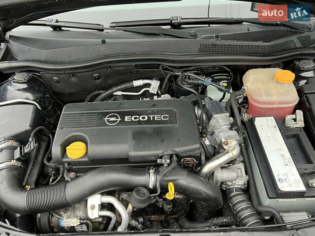 Черный Опель Астра, объемом двигателя 1.7 л и пробегом 264 тыс. км за 5799 $, фото 36 на Automoto.ua